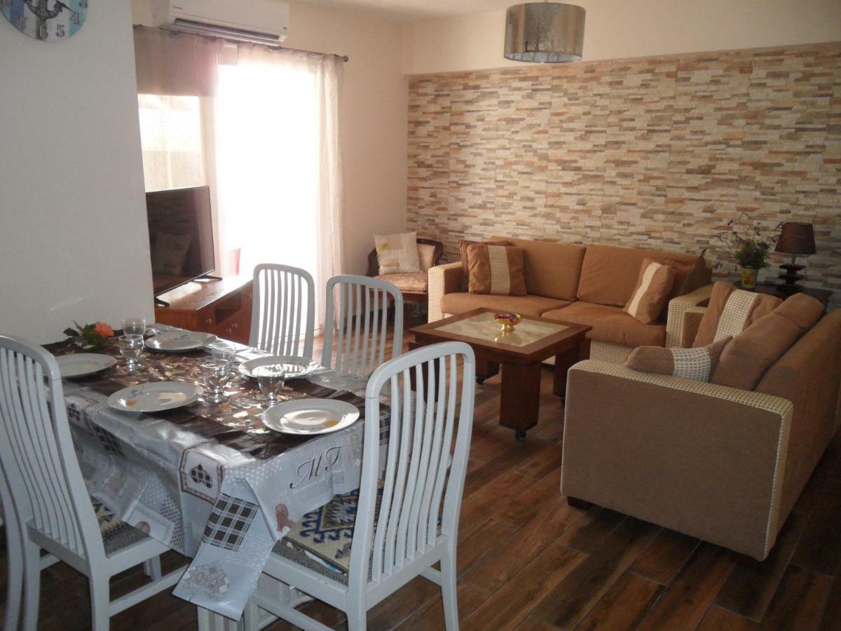 Sunshine Apts, Two Bedroom , Free Internet, No 3 Айя-Напа Екстер'єр фото