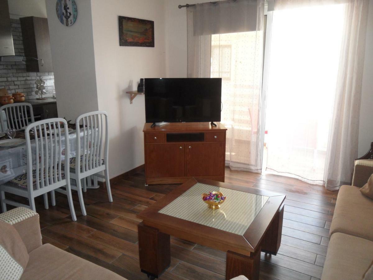 Sunshine Apts, Two Bedroom , Free Internet, No 3 Айя-Напа Екстер'єр фото