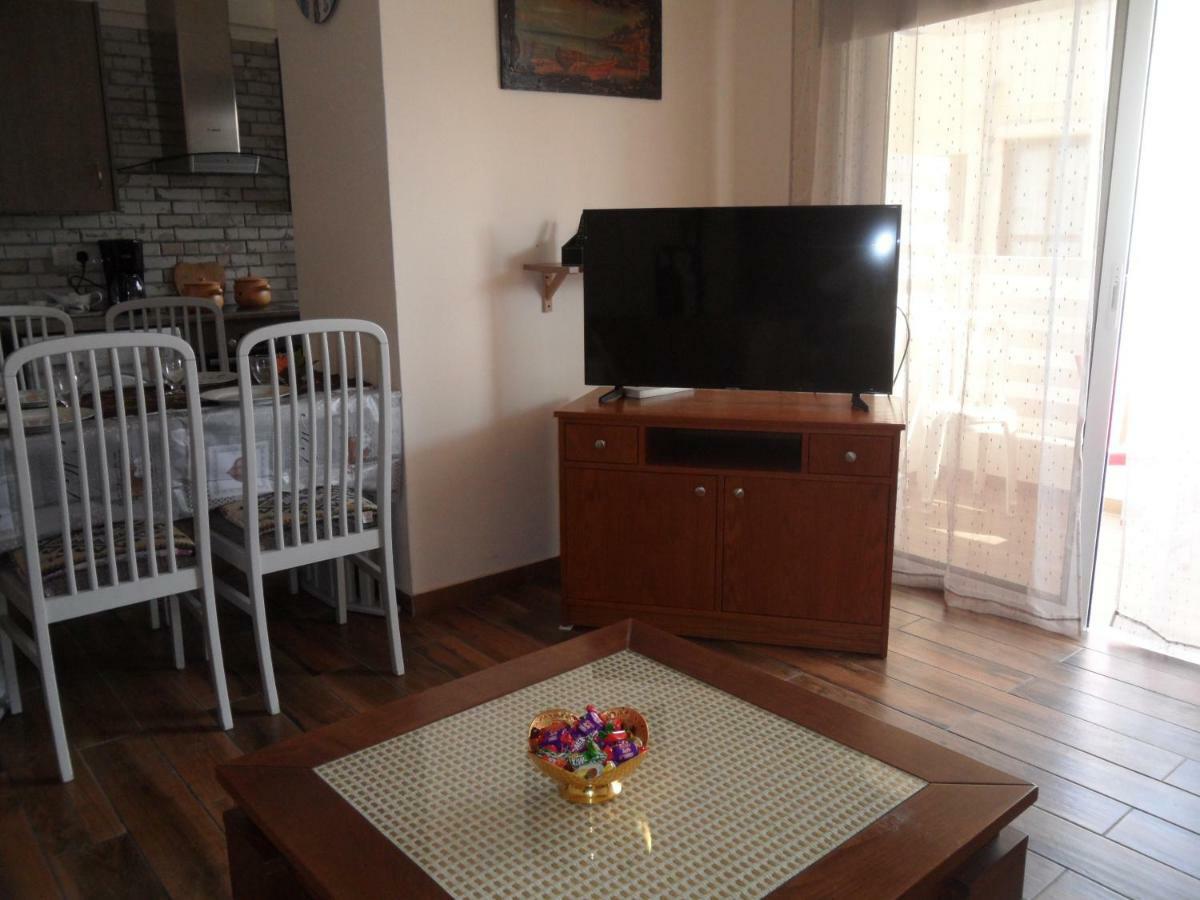 Sunshine Apts, Two Bedroom , Free Internet, No 3 Айя-Напа Екстер'єр фото
