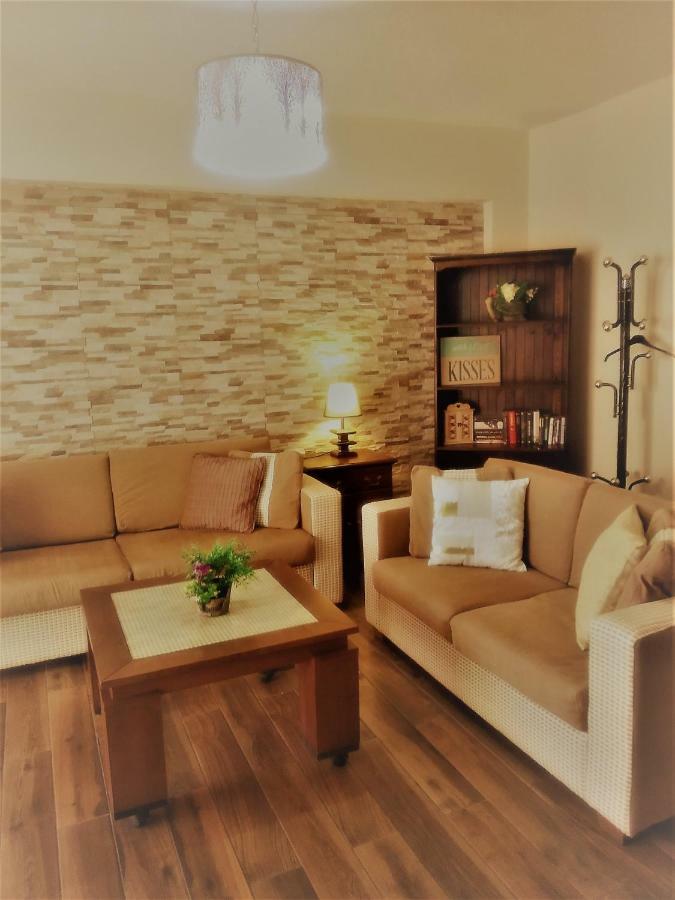 Sunshine Apts, Two Bedroom , Free Internet, No 3 Айя-Напа Екстер'єр фото